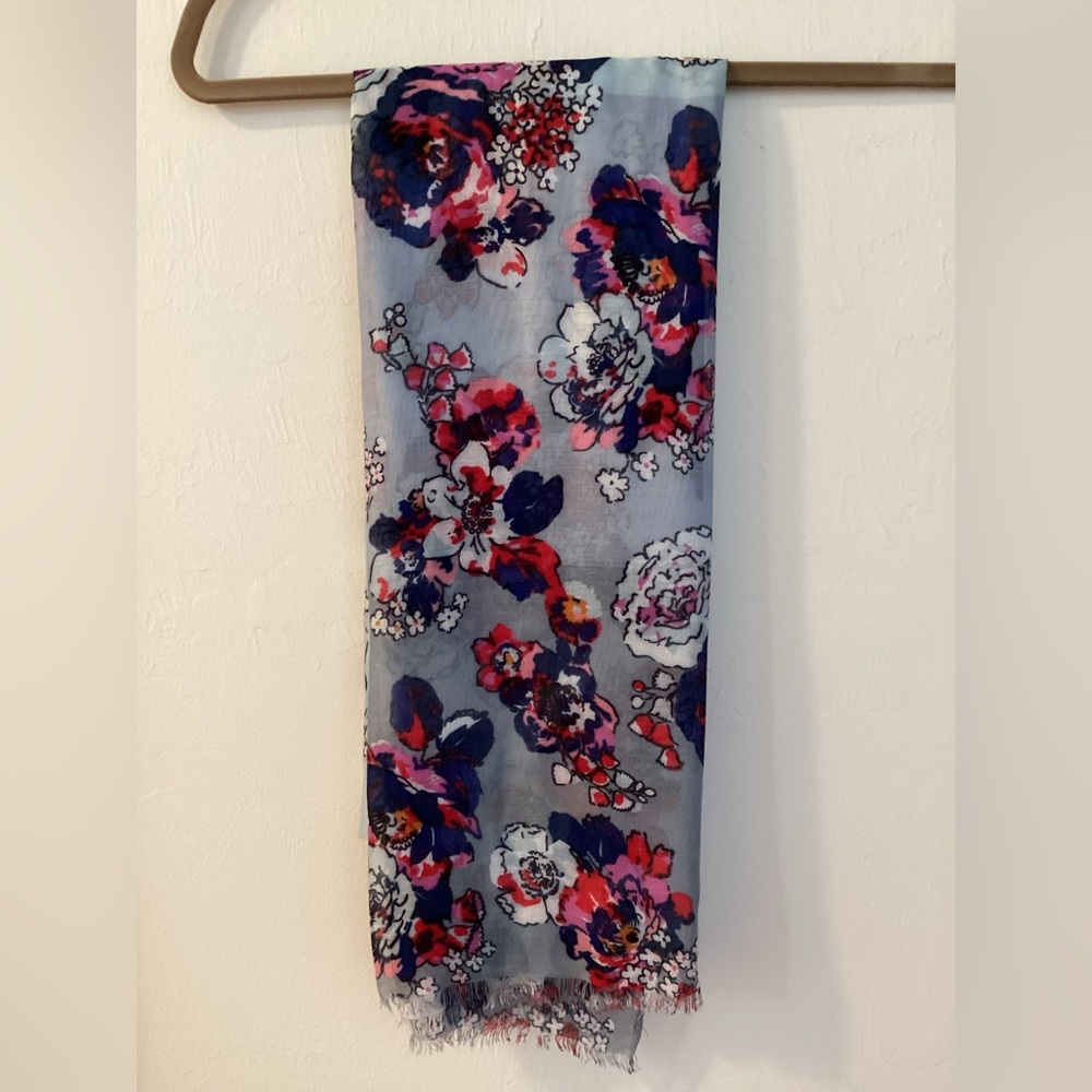 248. Vera Bradley Scarf RN156007